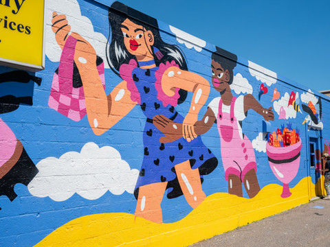 GIRLS IN STRAWBERRY FIELD